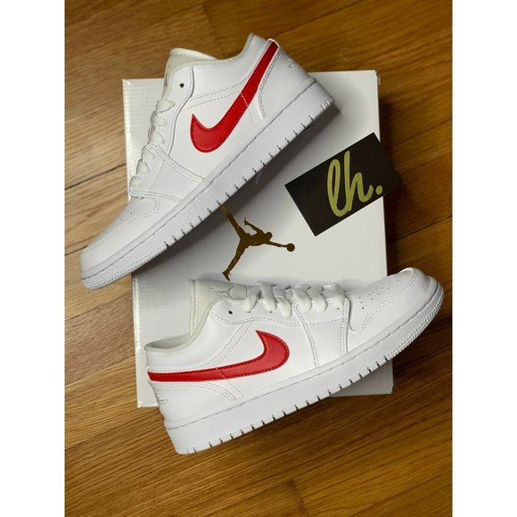 Size 5.5 w Air Jordan 1 Low "White University Red" - Picture 5 of 5